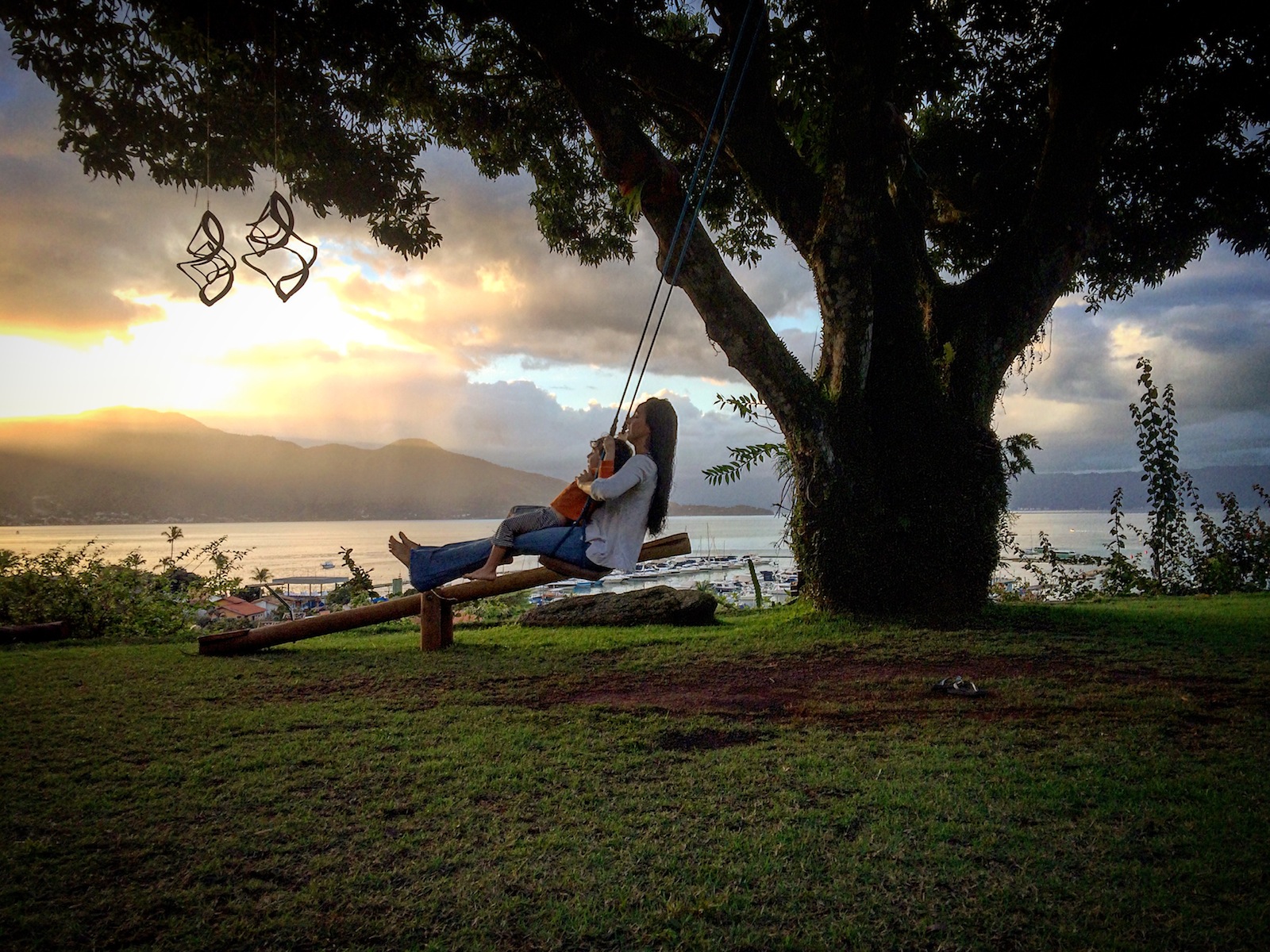 Praia do Viana é urbana e tem águas claras, mornas e tranquilas. É ideal  para crianças e quem busca tranquilidade. - Picture of Ilhabela, State of  Sao Paulo - Tripadvisor